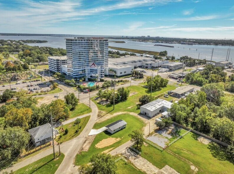 More Photos Of 3275 Racetrack Rd, D'Iberville Flex For Lease