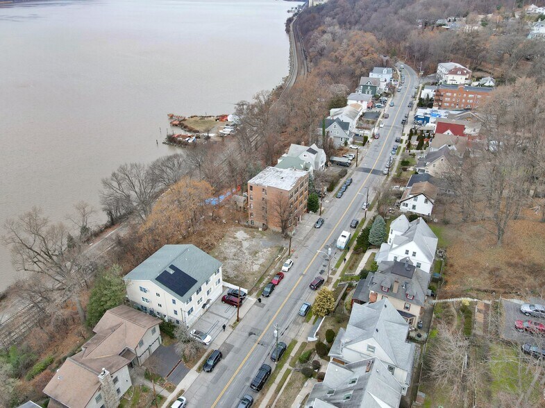 More Photos Of 737 Warburton Ave, Yonkers Apartments For Sale