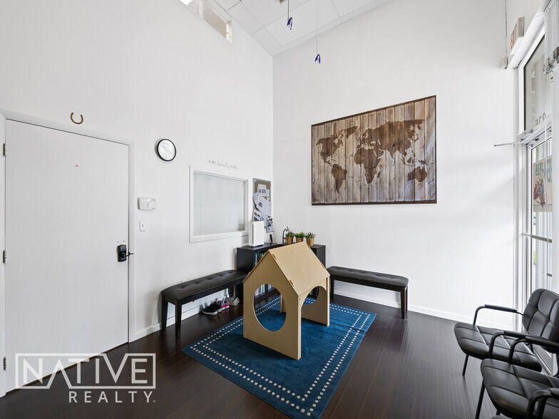 More Photos Of , Deerfield Beach General Retail For Sale