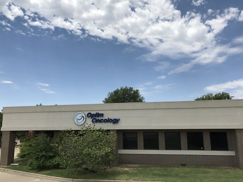 More Photos Of 609 Virginia Ave, Ponca City Healthcare For Lease