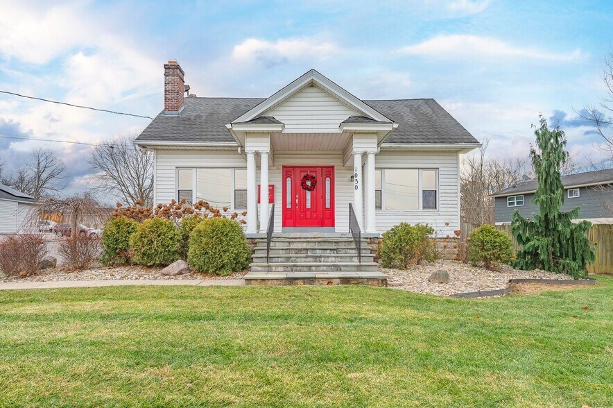 More Photos Of 1030 Main St, Milford Office For Sale