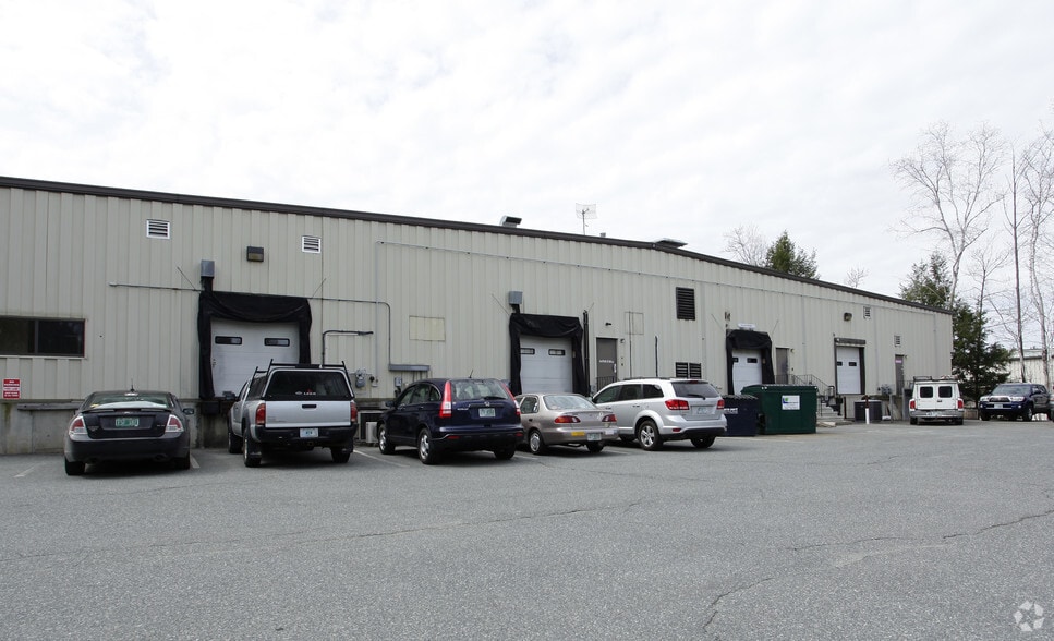 More Photos Of 12 Commerce Ave, West Lebanon Flex For Lease
