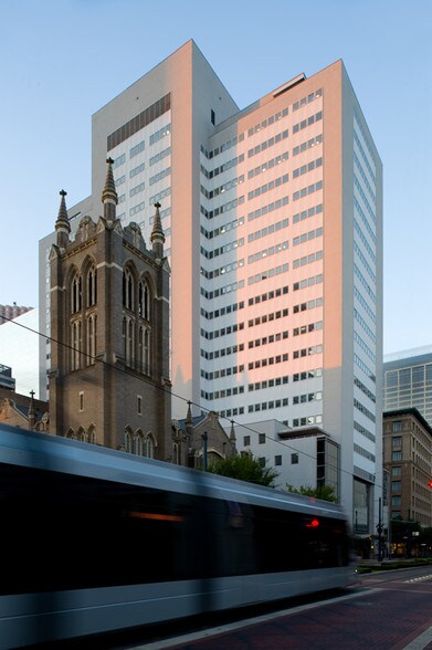 More Photos Of 1300 Main St, Houston Office For Sale