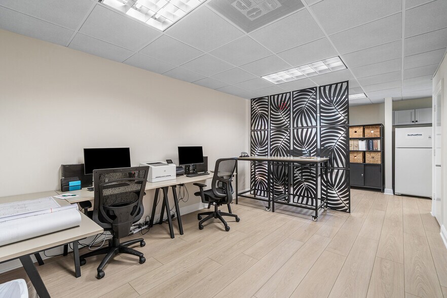 More Photos Of 112-120 N US Highway 1, Jupiter Medical For Sale