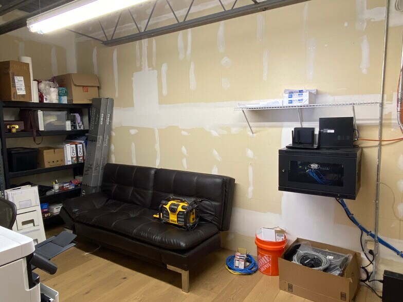 More Photos Of 11919 W I-70 N, Wheat Ridge Warehouse For Sale