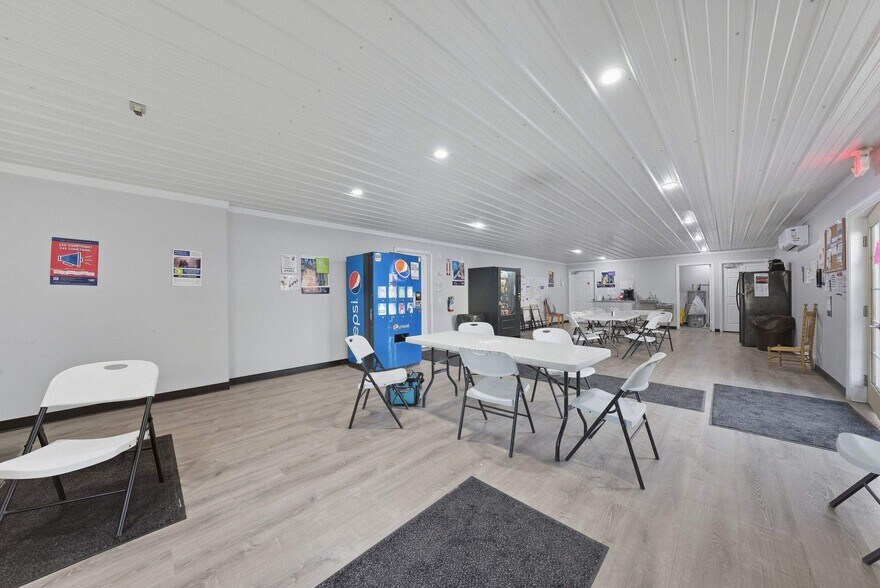 More Photos Of 6700 Martin St, Rome Flex For Sale