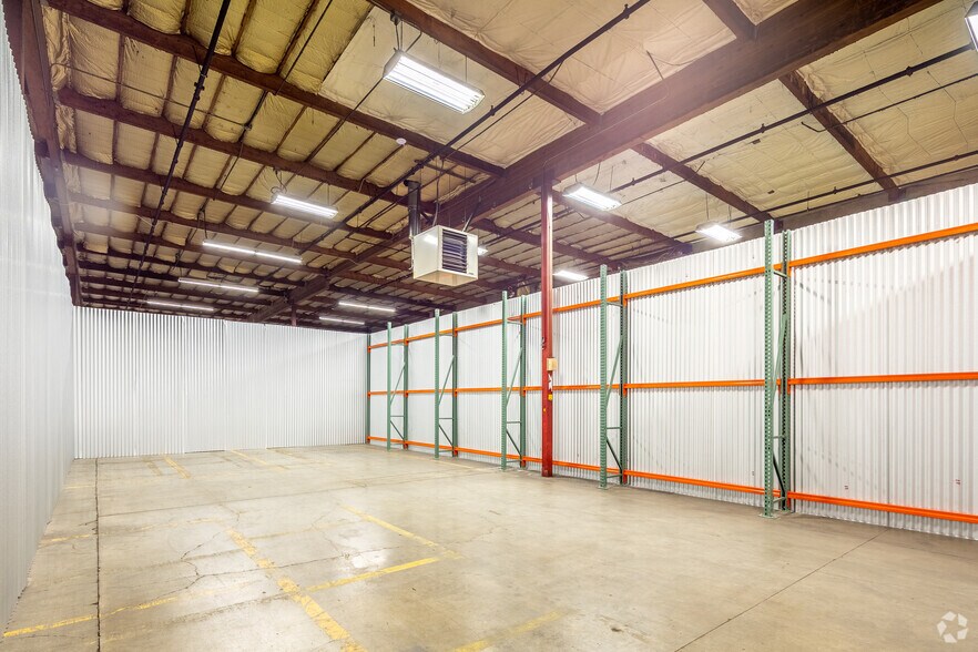 More Photos Of 6035 NE 92nd Dr, Portland Warehouse For Lease