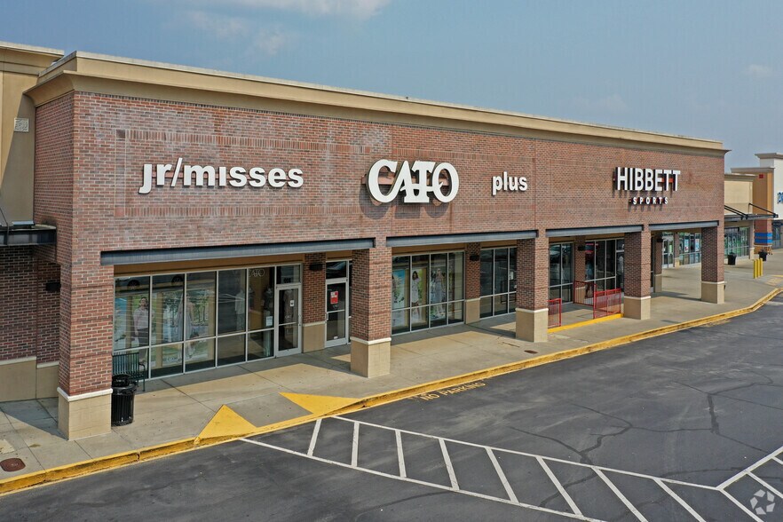 More Photos Of 360-430 E Hanes Mill Rd, Winston-Salem Unknown For Lease