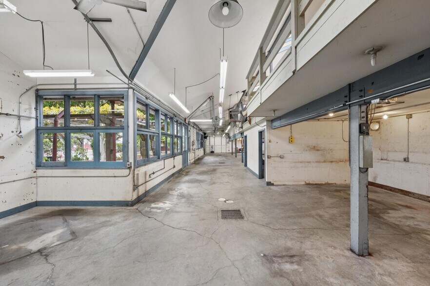 More Photos Of 253 S 25th St, Richmond Flex For Sale