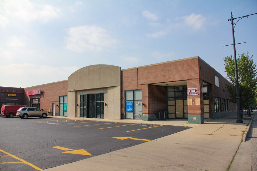 Primary Photo Of 4708-4720 N Milwaukee Ave, Chicago Unknown For Lease