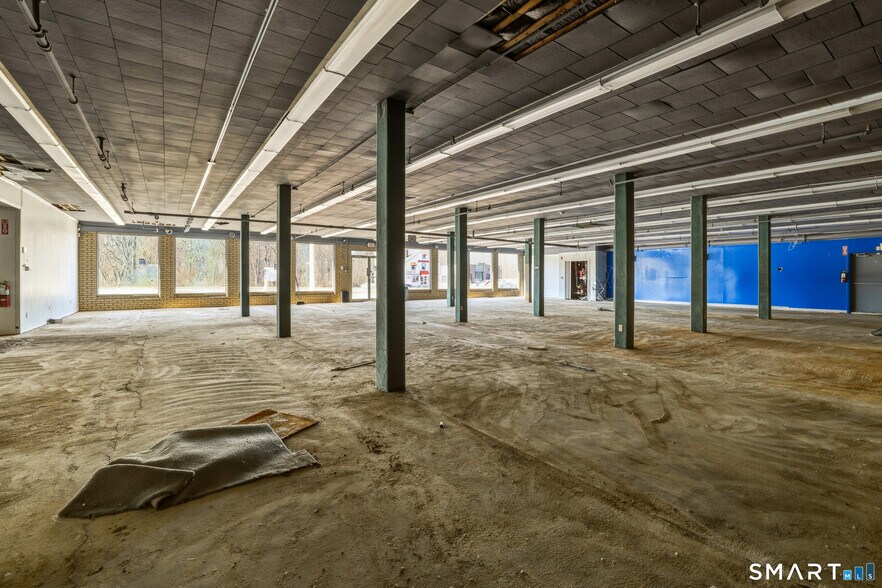 More Photos Of 1930 Silas Deane Hwy, Rocky Hill Freestanding For Sale