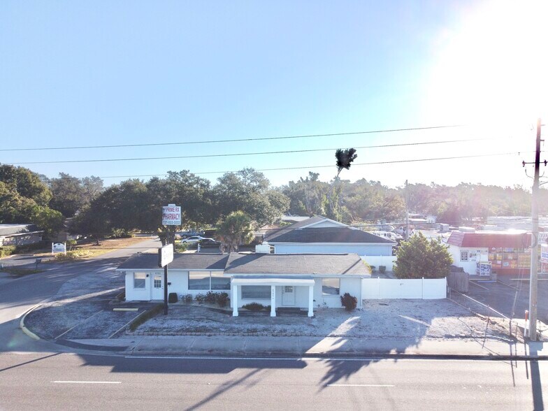 Primary Photo Of 4795 49th St N, Saint Petersburg Medical For Sale