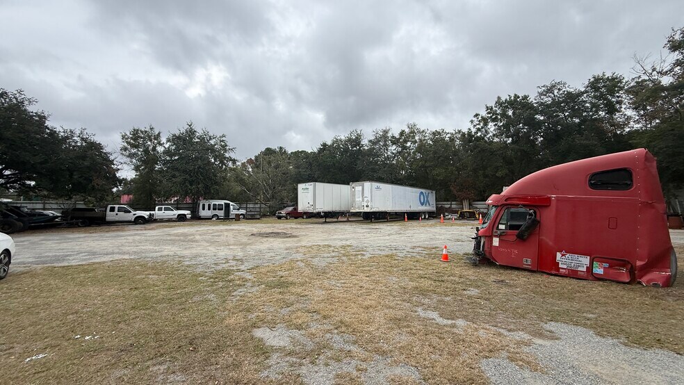 More Photos Of 3175 Walnut St, Jacksonville Land For Sale