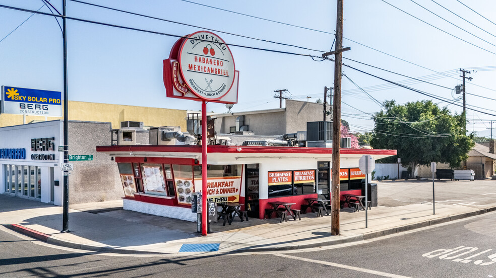 Primary Photo Of 2320 W Victory Blvd, Burbank Fast Food For Sale