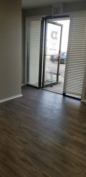 More Photos Of 3557 National Dr, Norman Industrial For Sale