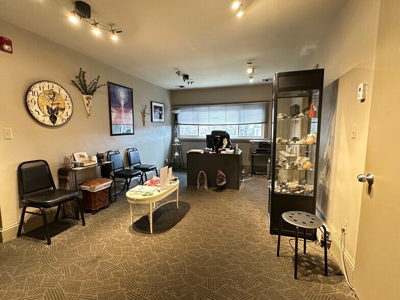 More Photos Of 189 Kinderkamack Rd, Westwood Loft Creative Space For Lease