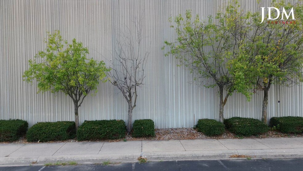 Primary Photo Of 450 N Enterprise Blvd, Lebanon Warehouse For Sale