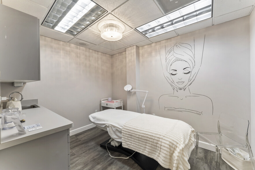 More Photos Of 148 East Ave, Norwalk Medical For Sale