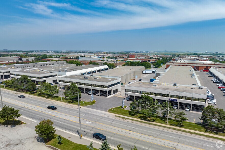 More Photos Of 6625 Tomken Rd, Mississauga Unknown For Lease