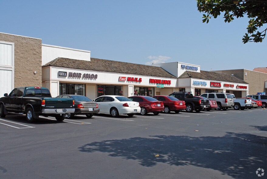 More Photos Of 1451-1469 S San Jacinto Ave, San Jacinto Restaurant For Lease