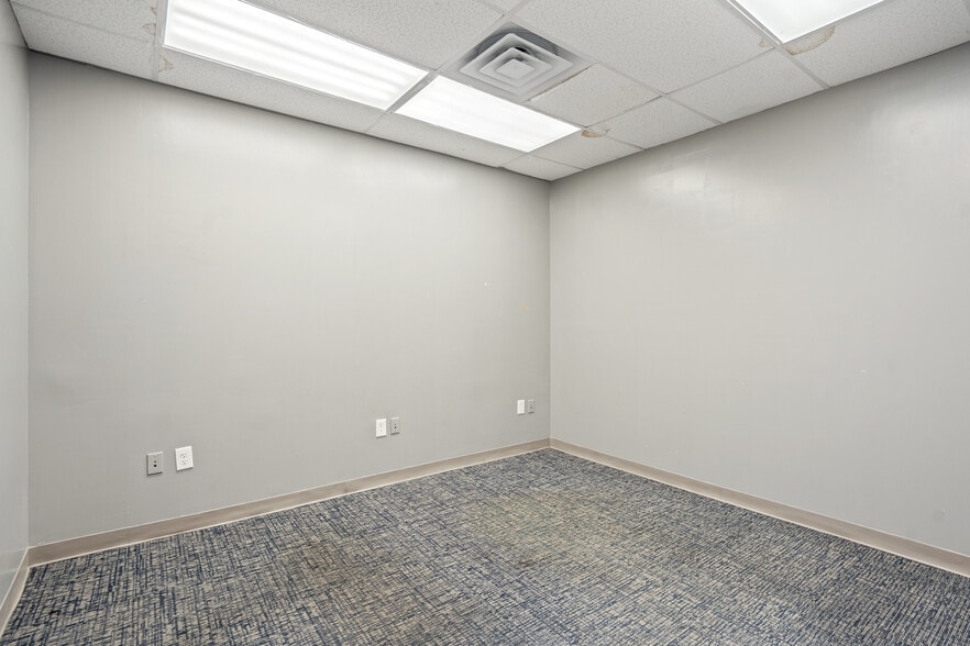 More Photos Of 510 Montauk Hwy, West Islip Office For Lease