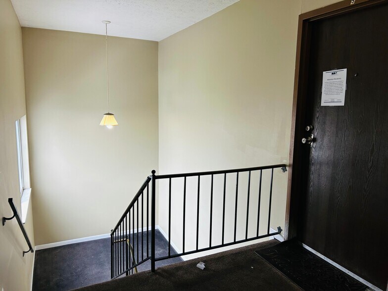 More Photos Of 1584 W Galbraith Rd, Cincinnati Apartments For Sale