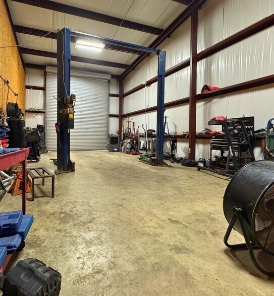 More Photos Of 2760 Osborn Ln, Bryan Flex For Sale