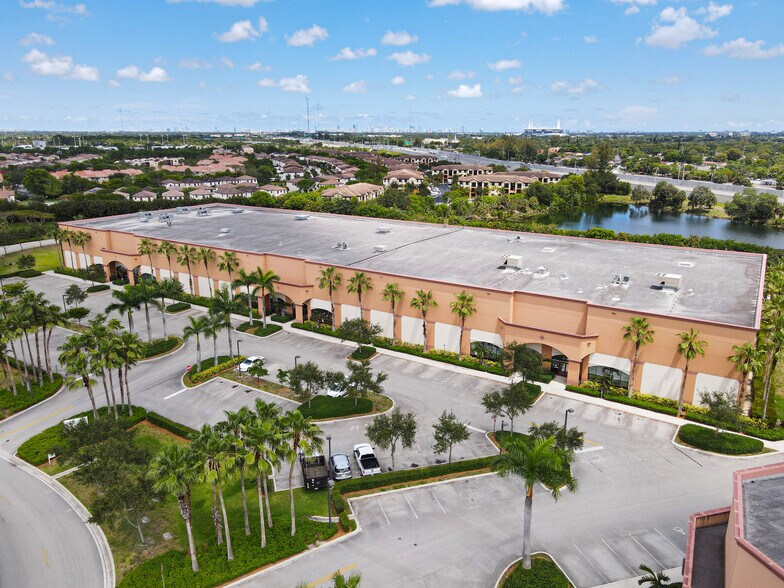 More Photos Of 9600 Premier Pky, Miramar Distribution For Lease