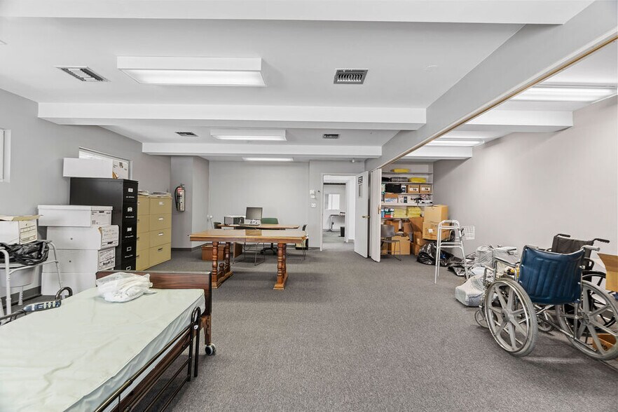 More Photos Of 1475 Hylan Blvd, Staten Island Freestanding For Sale