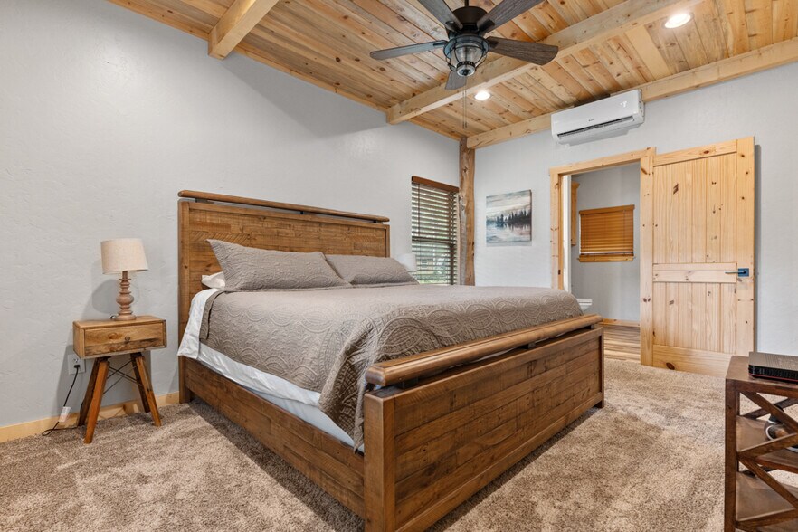 More Photos Of 7415 N State Line Rd, Karnack Trailer Camper Park For Sale