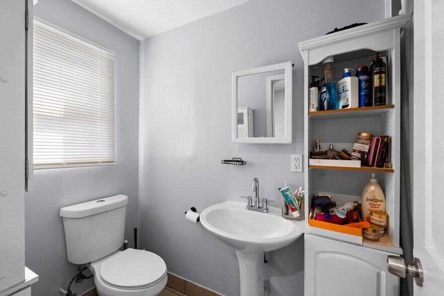 More Photos Of 1519 48th Ave, Oakland Multifamily For Sale