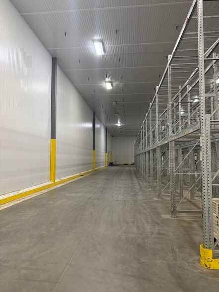 More Photos Of 3800 Naturally Fresh Blvd, College Park Refrigeration Cold Storage For Lease