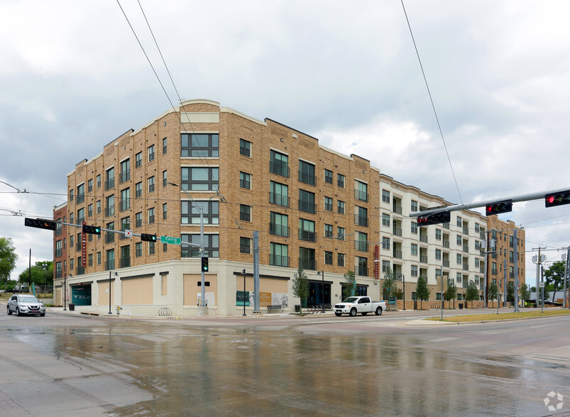 Primary Photo Of 195 W Davis St, Dallas Apartments For Lease