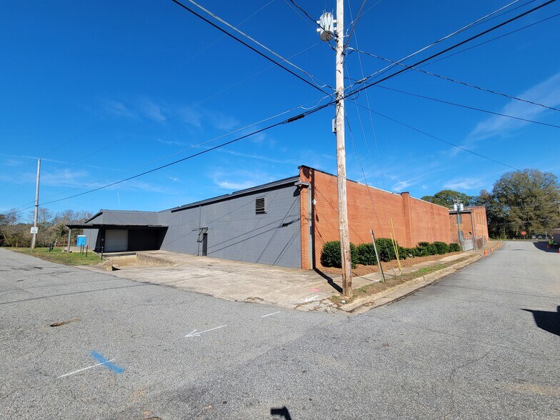 More Photos Of 501 N Mountain St, Cherryville Industrial For Sale
