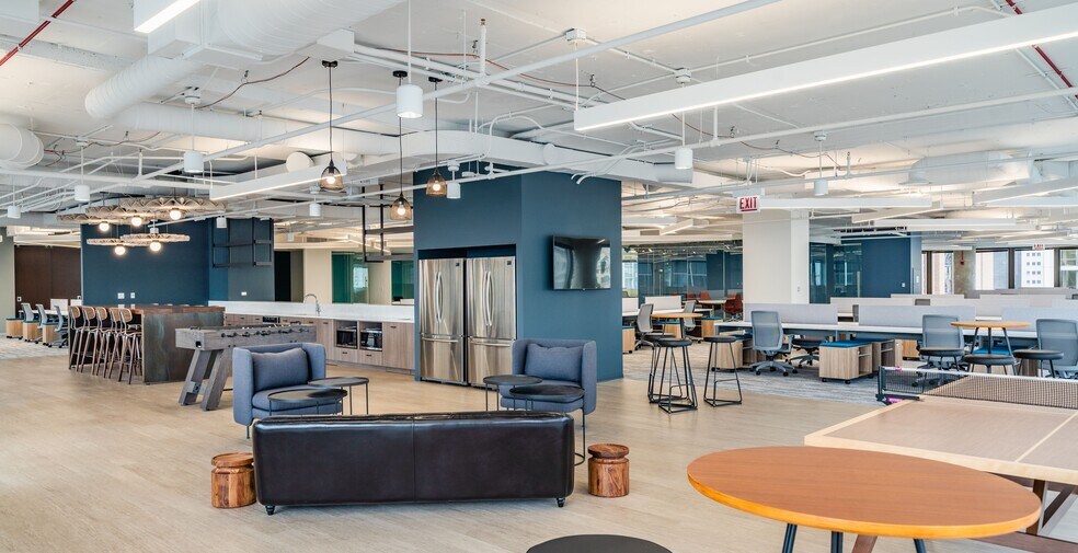 More Photos Of 303 E Wacker Dr, Chicago Office For Lease