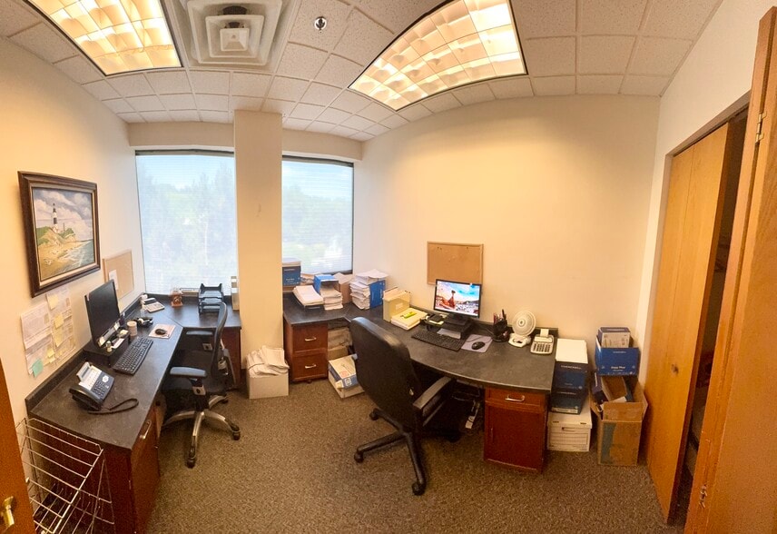 More Photos Of 1611 Pond Rd, Allentown Medical For Sale