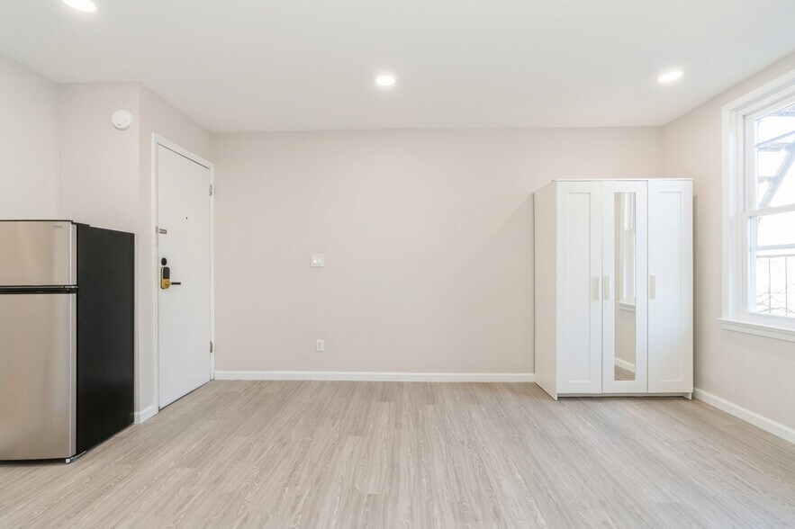 More Photos Of 40 Beacon Ave, Jersey City Apartments For Sale