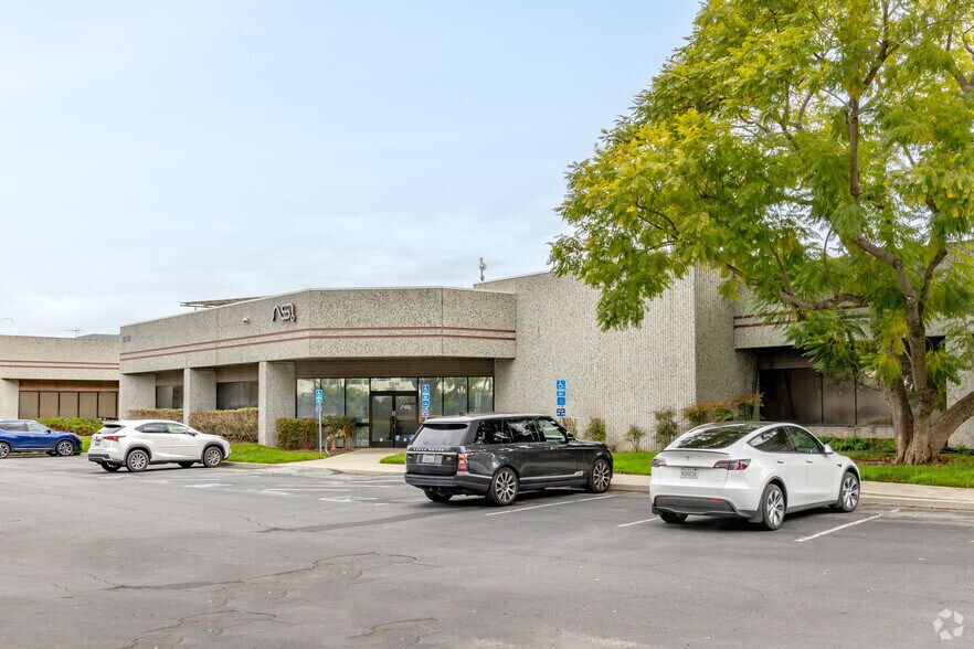 Primary Photo Of 2040 Ringwood Ave, San Jose Light Manufacturing For Sale