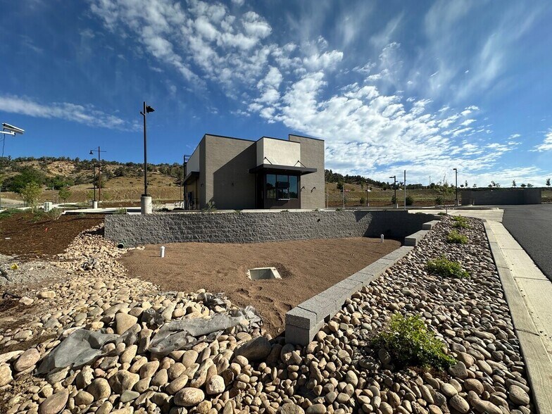 More Photos Of 29 Copper Ct, Durango General Retail For Sale