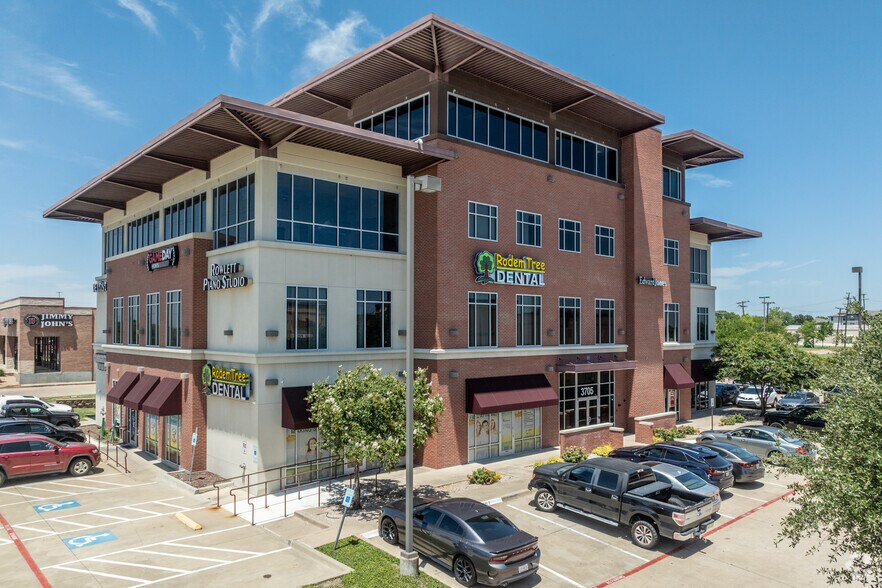 More Photos Of 3705 Lakeview Pkwy, Rowlett Office For Lease