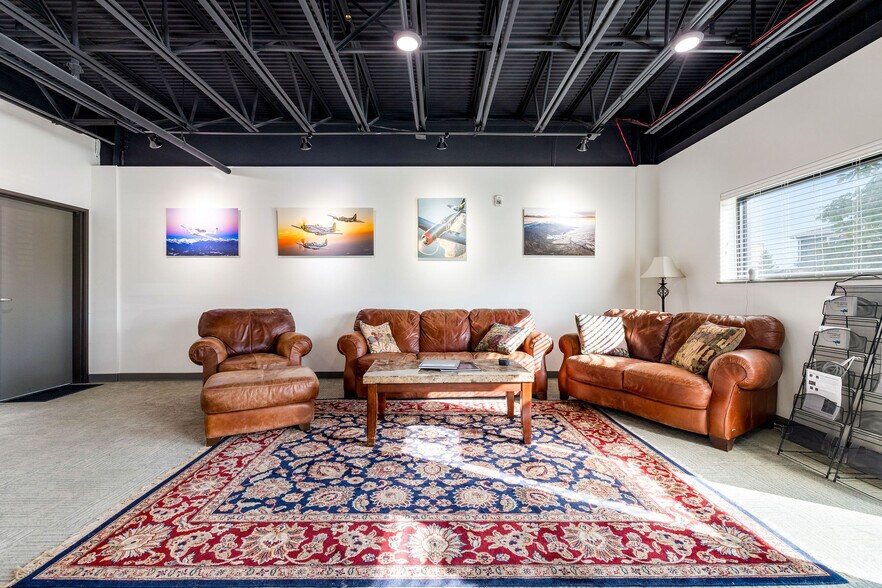 More Photos Of 3000 Airport Dr, Erie Light Manufacturing For Sale