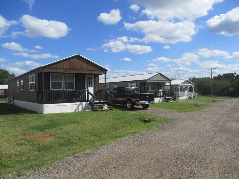 More Photos Of 18100 Coker Rd, Shawnee Manufactured Housing Mobile Home Park For Sale