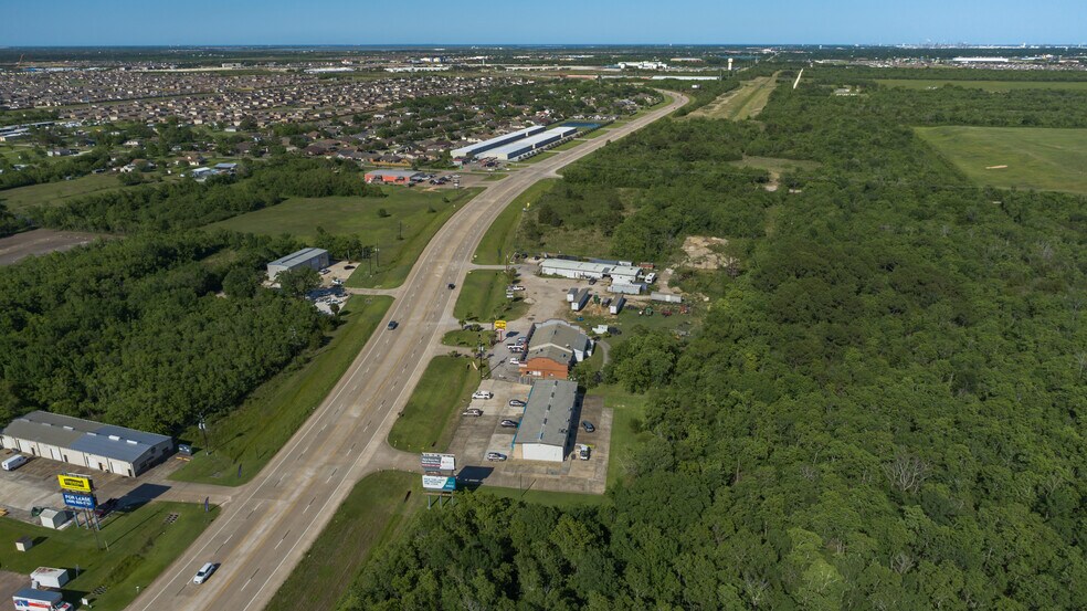 More Photos Of 10611 Fm-1764, Santa Fe Unknown For Lease