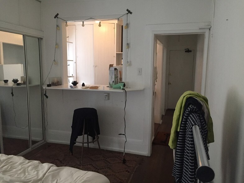 More Photos Of 30 Dudley Ave, Venice Apartments For Sale