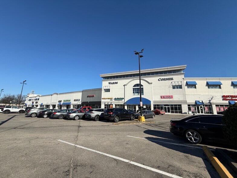 More Photos Of 112-162 E Little Creek Rd, Norfolk Unknown For Lease