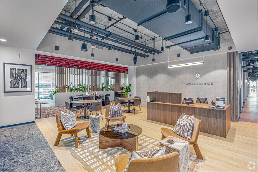 More Photos Of 4727 Executive Dr, San Diego Coworking Space