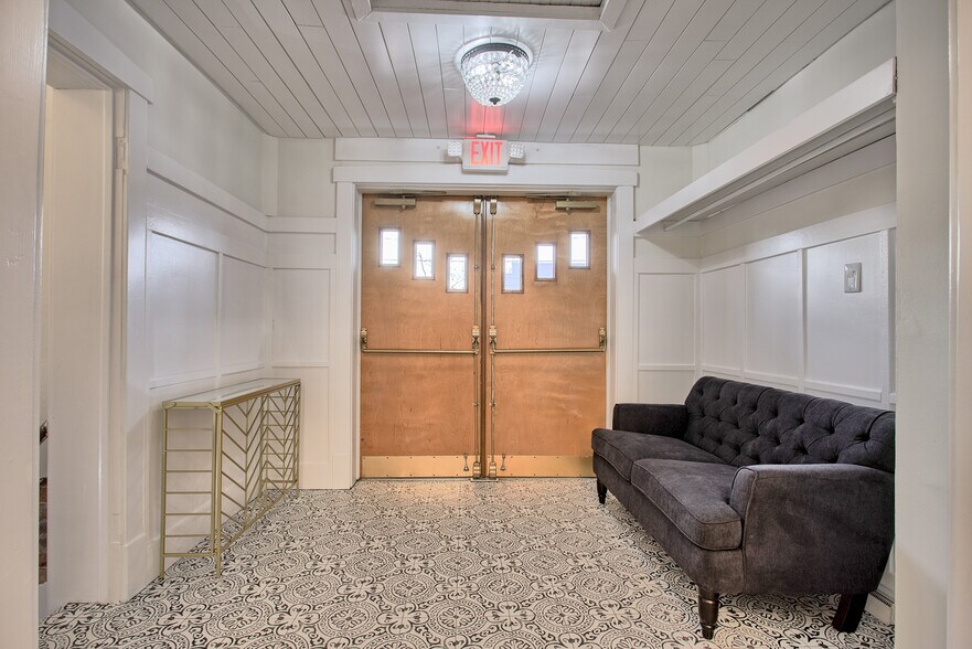 More Photos Of 114 S Main St, Troy Lodge Meeting Hall For Sale