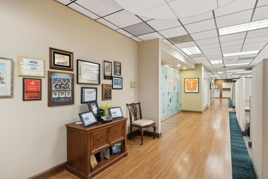 More Photos Of 240 Venture Cir, Nashville Loft Creative Space For Sale