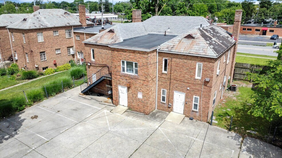 More Photos Of 3349 E Broad St, Columbus Multifamily For Sale