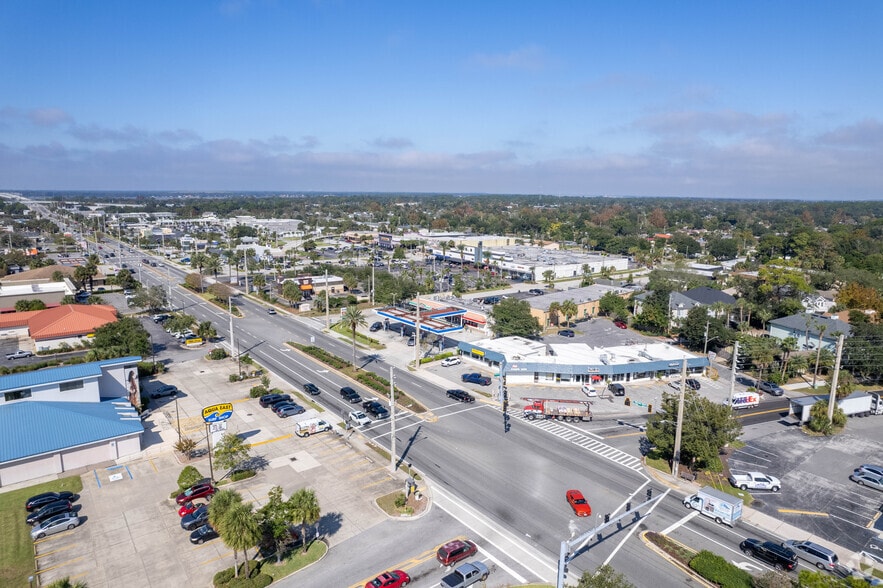 More Photos Of 703-705 Atlantic Blvd, Atlantic Beach Storefront For Lease